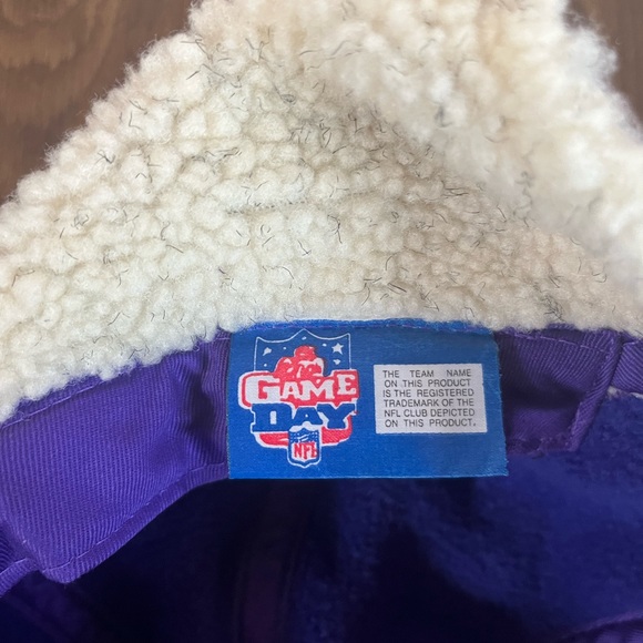 Minnesota Vikings Vintage Gameday Winter Hat - Picture 4 of 4